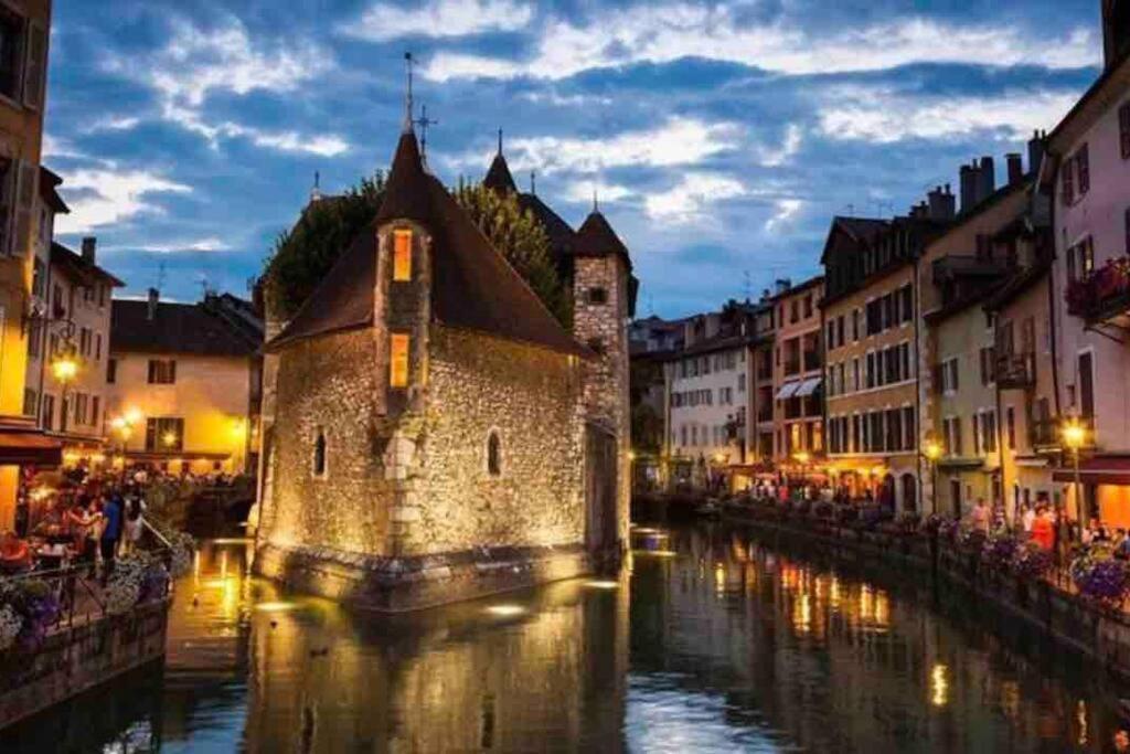 Apartmán Le Roseau - En Plein Coeur Historique Annecy Exteriér fotografie